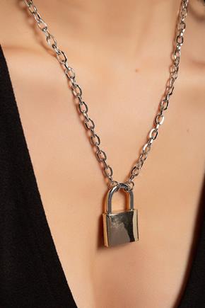 Chunky Necklace with Lock Pendant